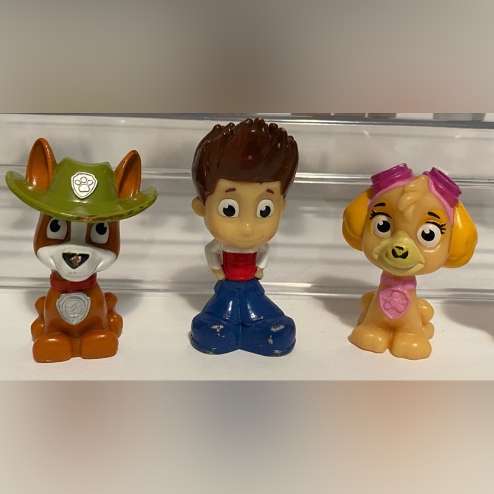 PAW PATROL - Mini Figures Set of Nine - Picture 3 of 4